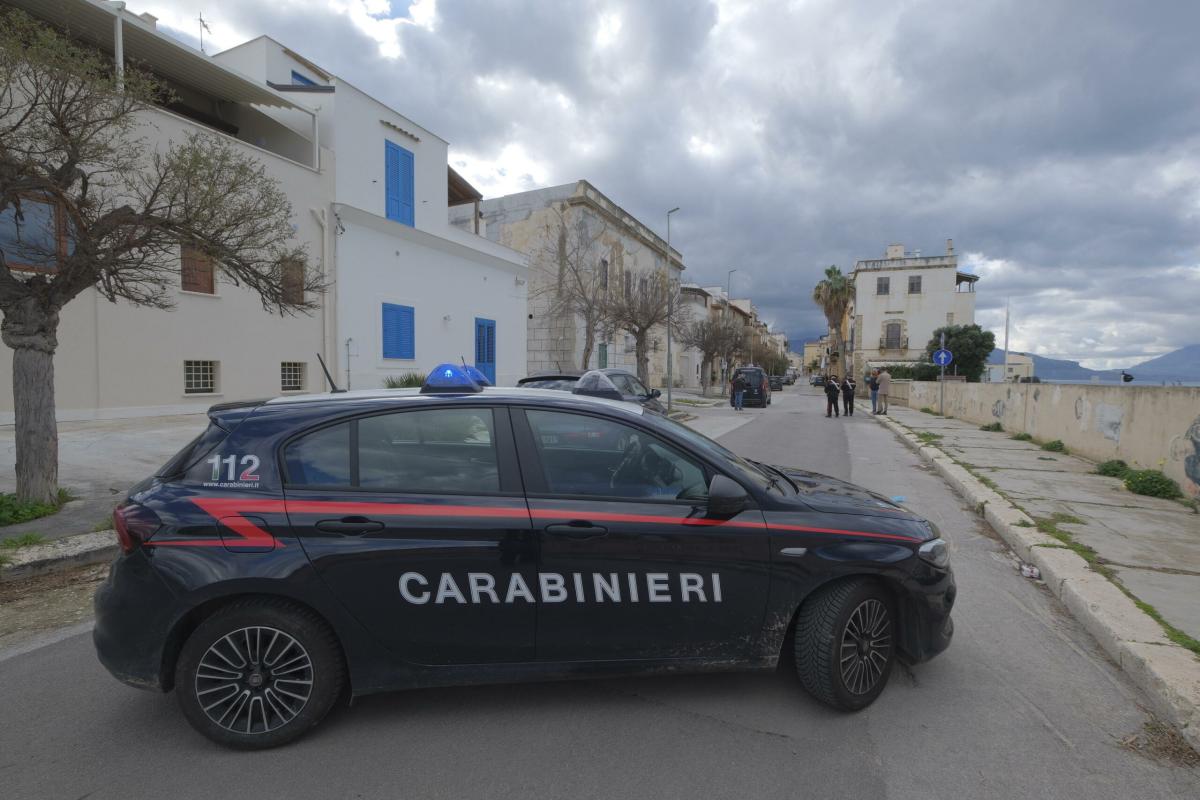 Palermo, minorenni cercano di entrare in discoteca e picchiano gli addetti alla sicurezza