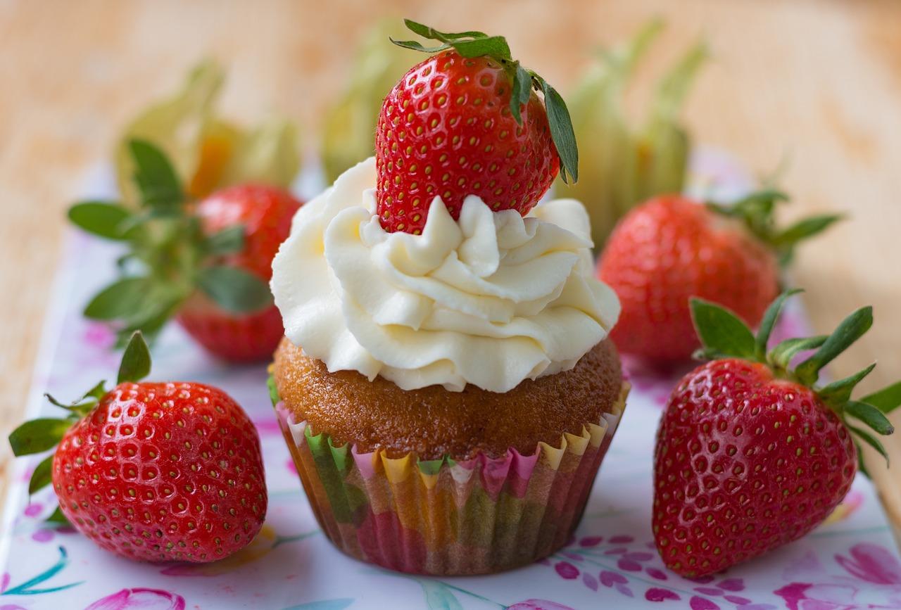 muffin con fragole fresche