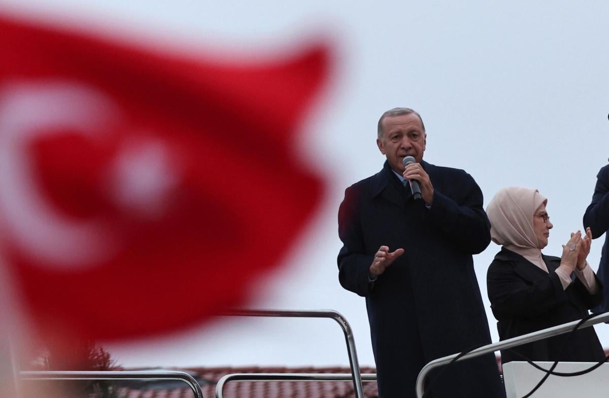 Elezioni Turchia, Erdogan vince per la terza volta ma i risultati non sono così schiaccianti