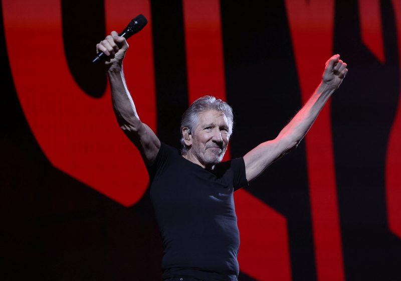 Roger Waters attaccato dalla moglie di Gilmour: è guerra social per i Pink Floyd