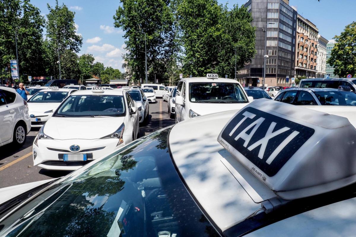 Taxi, revocato sciopero 20-21 luglio