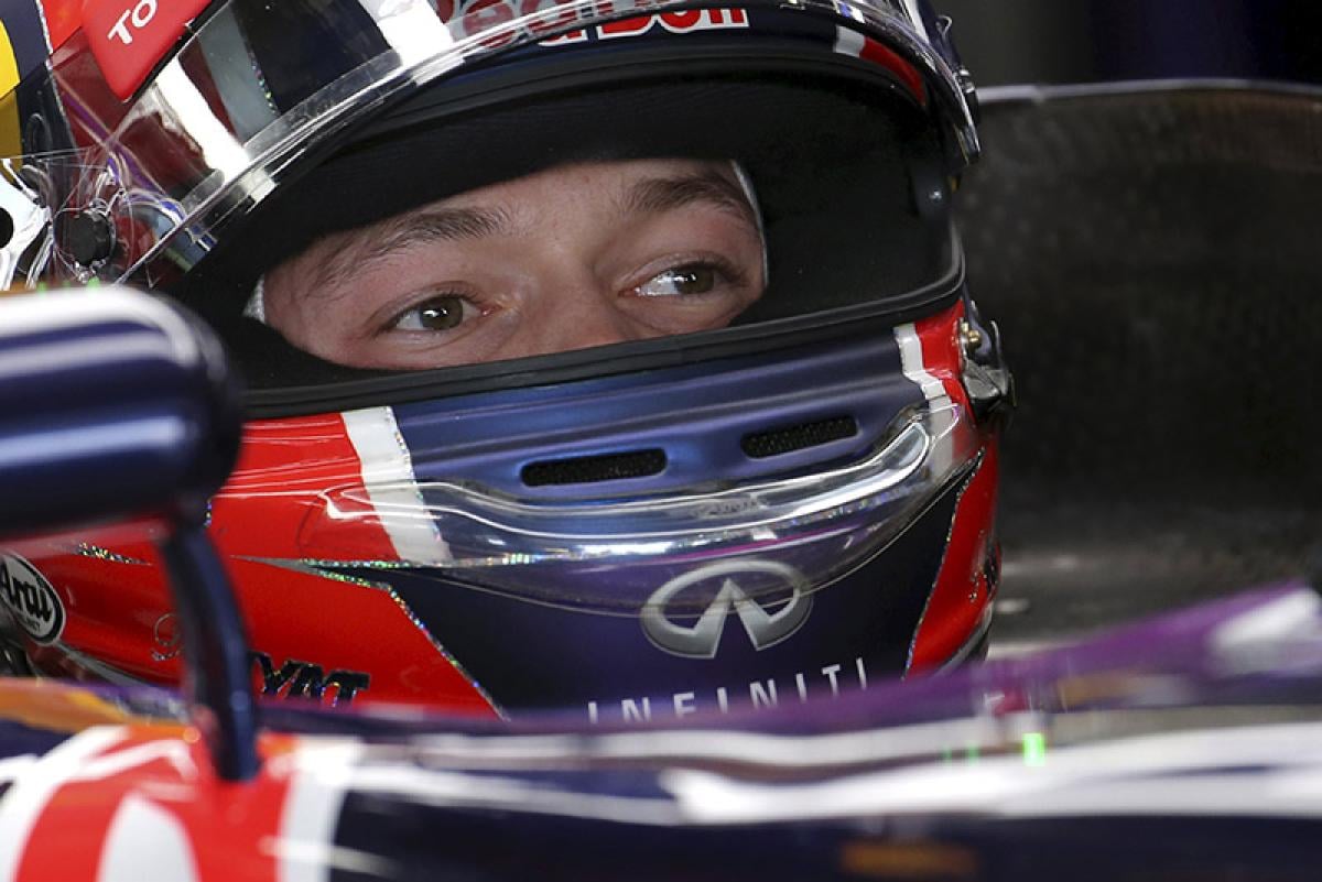 Guerra in Ucraina, l’ex F1 Kvyat contro il documento Fia