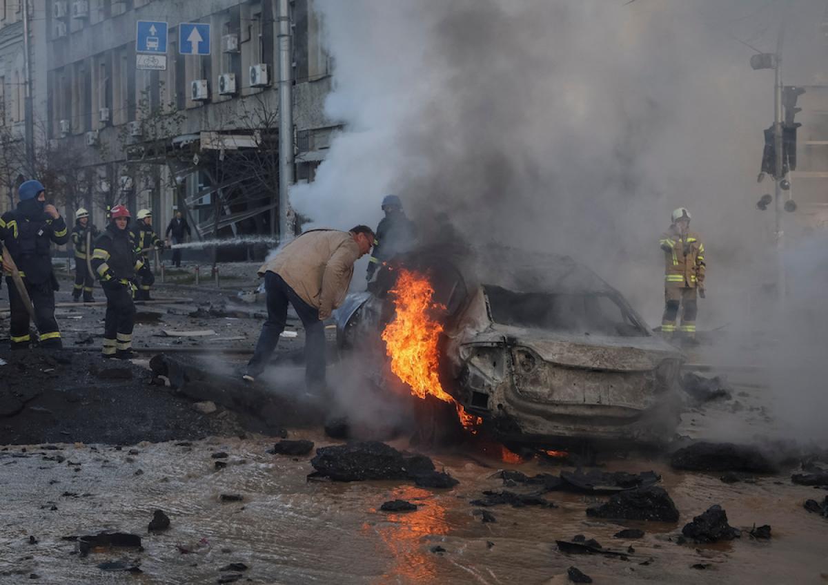 Missili russi colpiscono Kiev provocando morti e feriti. Le ultime …