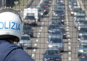 Sgombro in via Stalingrado Bologna: strada bloccata e traffico in t…