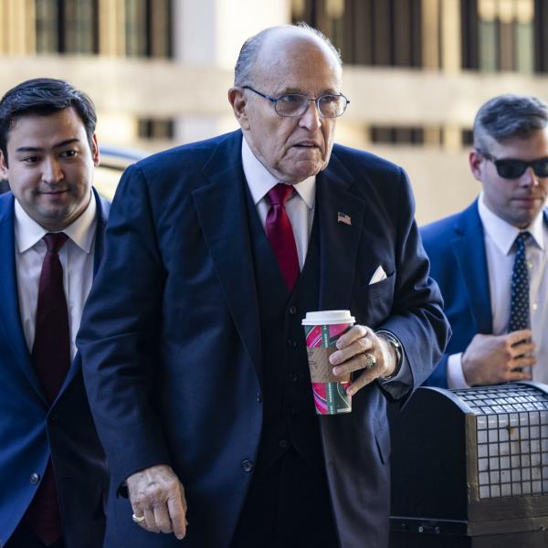 Usa, Rudy Giuliani dichiara bancarotta: il crack dell’ex sindaco di New York