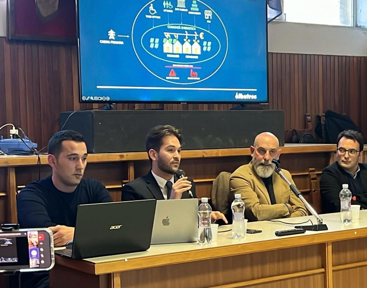 Manziana, “Comunità energetiche”: il progetto per un futuro più sostenibile che ha fatto innamorare i cittadini