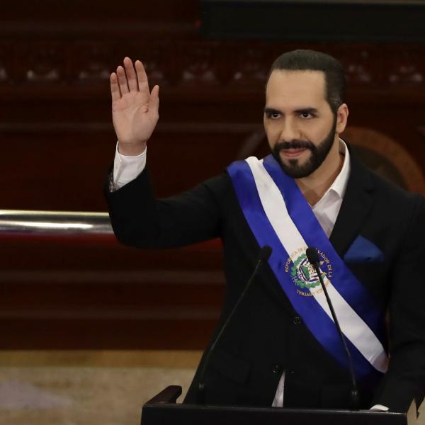 Chi è Nayib Bukele? Biografia e carriera politica del presidente in congedo di El Salvador che attende la riconferma alle elezioni 2024