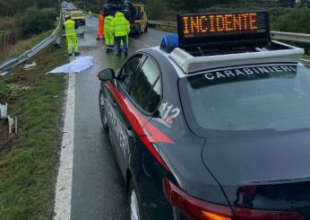 Roma, incidente su via Appia Nuova a Marino: scontro tra moto ed auto, morto un 50enne