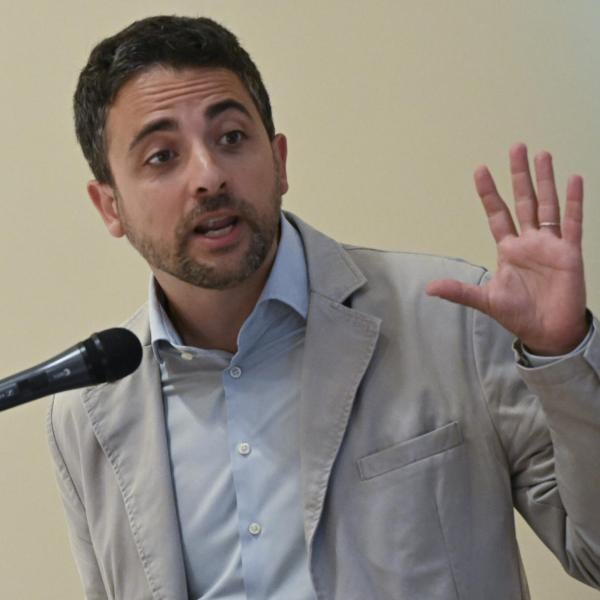 Riforme, Furfaro: “Opposizione in piazza e in Parlamento.” E sull’autonomia l’appello ai deputati del Sud: “Ribellatevi agli ordini di partito” | VIDEO