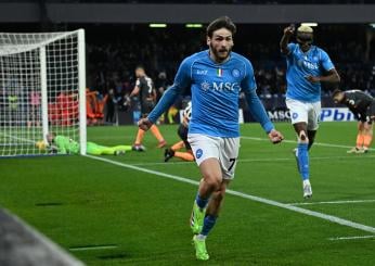 Il PSG insiste per Kvaratskhelia, il Napoli tratta il rinnovo. Dall’offerta dei francesi al piano di De Laurentiis: i dettagli