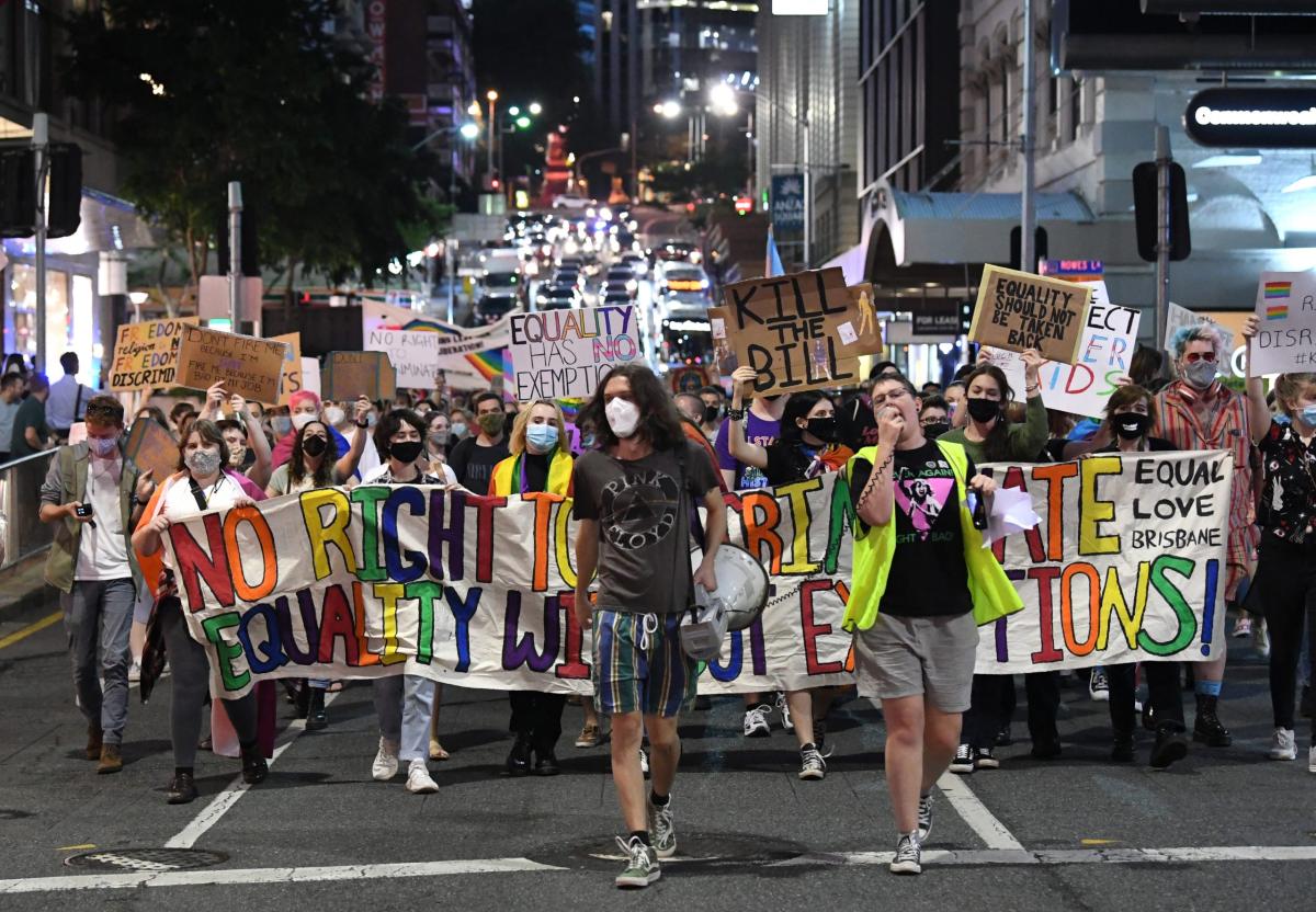 Lgbt, Nuova Zelanda bandisce “terapie di conversione”