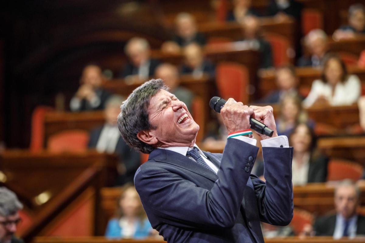 Gianni Morandi: dove è nato, dove abita, dove ha svolto il servizio…