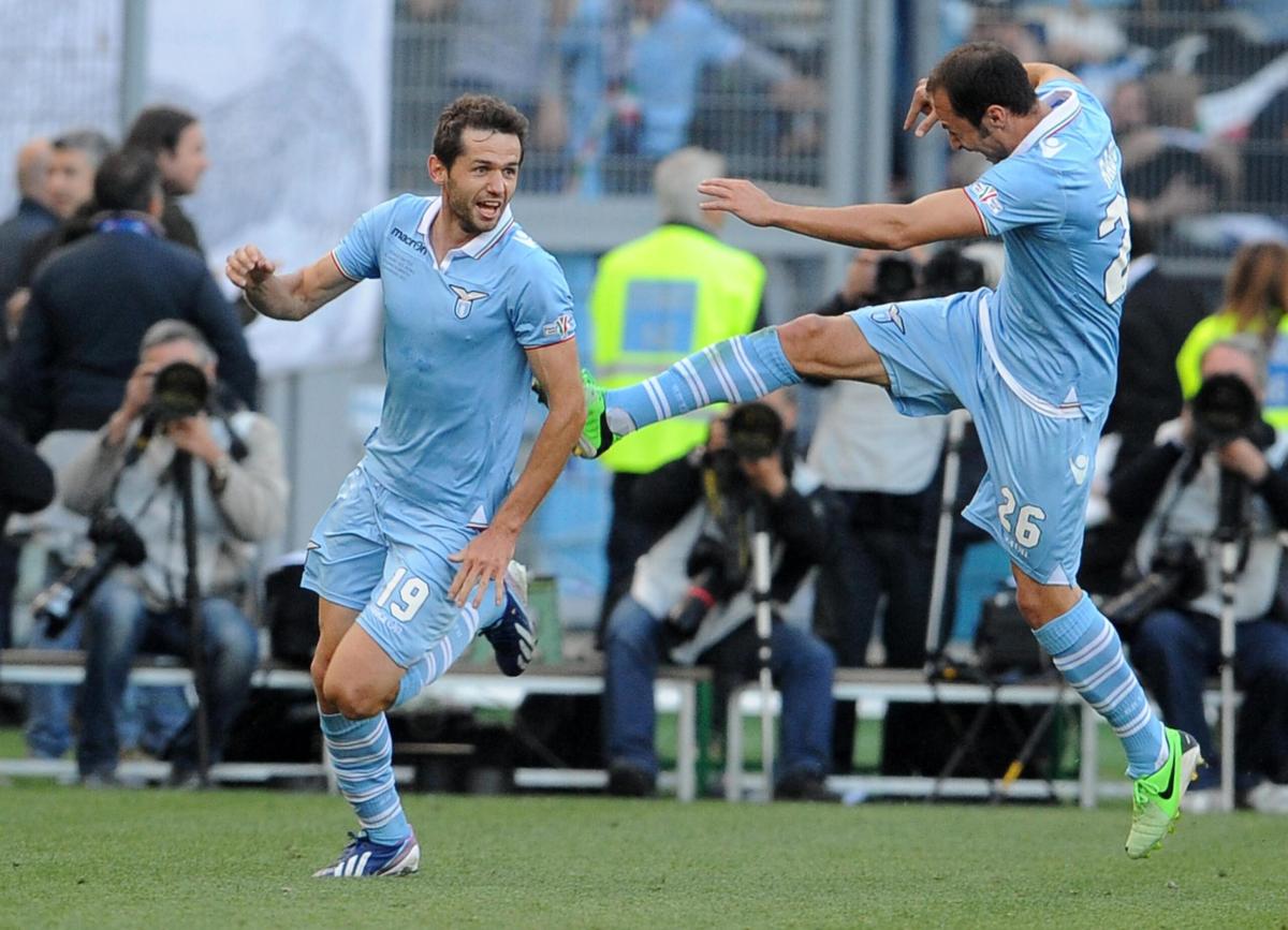 Decennale della vittoria della Coppa Italia, la Lazio svela la magl…