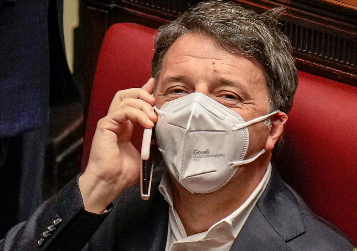 Crisi di Governo, Renzi pronto ad azzannare il M5s: “Referendum contro il reddito di cittadinanza”