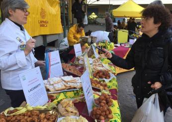 Che differenza c’è tra chiacchiere e frappe? Le ricette dei dolci tipici del Carnevale