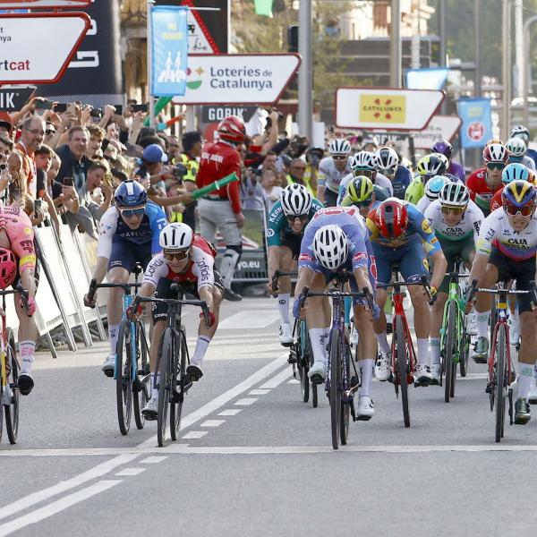 Volta Catalunya 2024, Laurance si impone a Viladecans