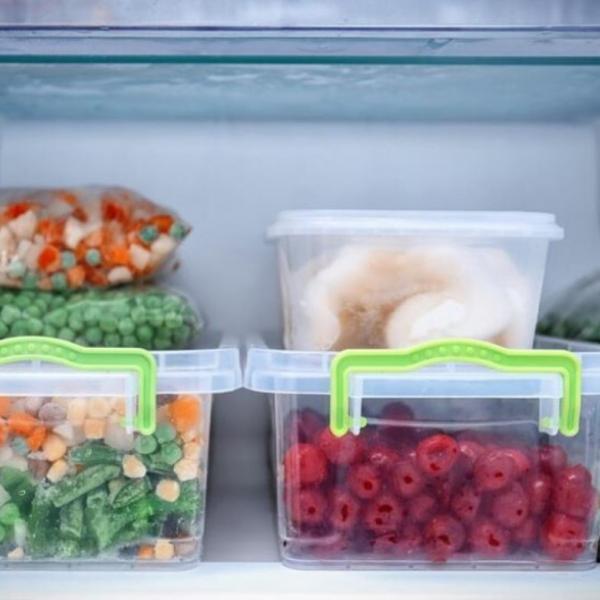 Cosa dovresti evitare di congelare? Scopri quali cibi non è consigliabile conservare in freezer