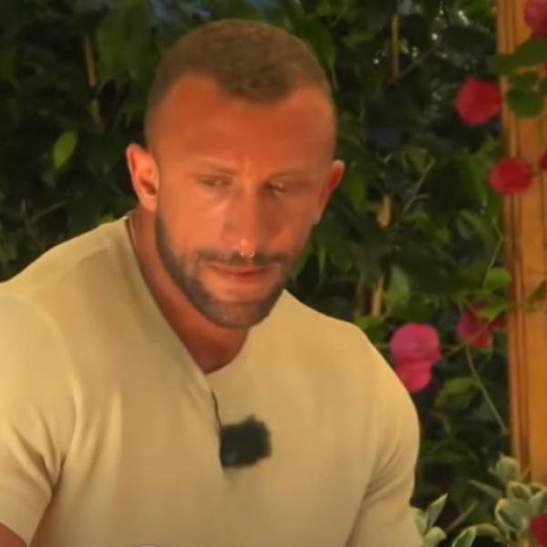 Temptation Island, Daniele De Bosis e Benedetta si sono lasciati: “Ora la ragazza non c’è più, sto bene da solo”