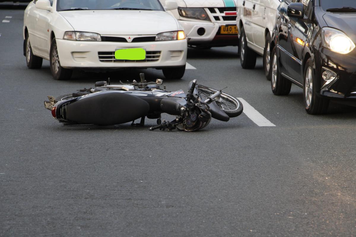 Roma, scontro fatale tra auto e moto a Cave: perde la vita un 40enne