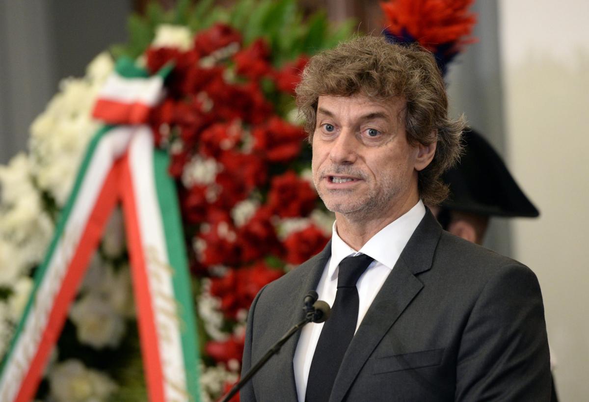 Alberto Angela ringrazia il pubblico e annuncia: “Sono tornato a viaggiare”