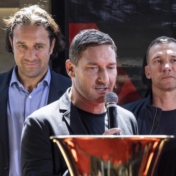 Coppa Italia, Totti “Sarei contento se vincesse la Fiorentina”