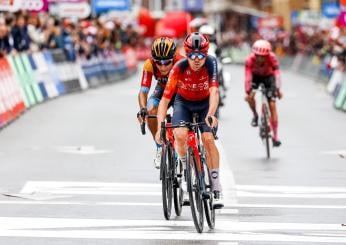 Giro d’Italia, Santiago Buitrago vince sulle Tre Cime di Lavaredo