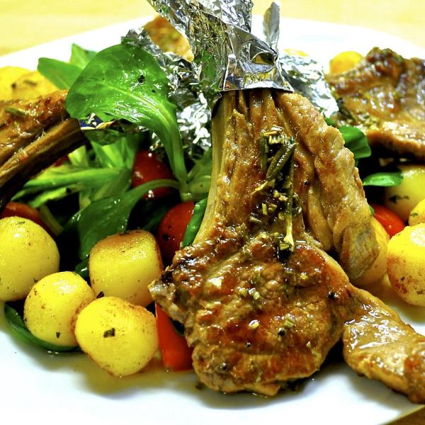 Cosa cucinare per Pasqua? 3 idee per fare l’agnello in modo insolito