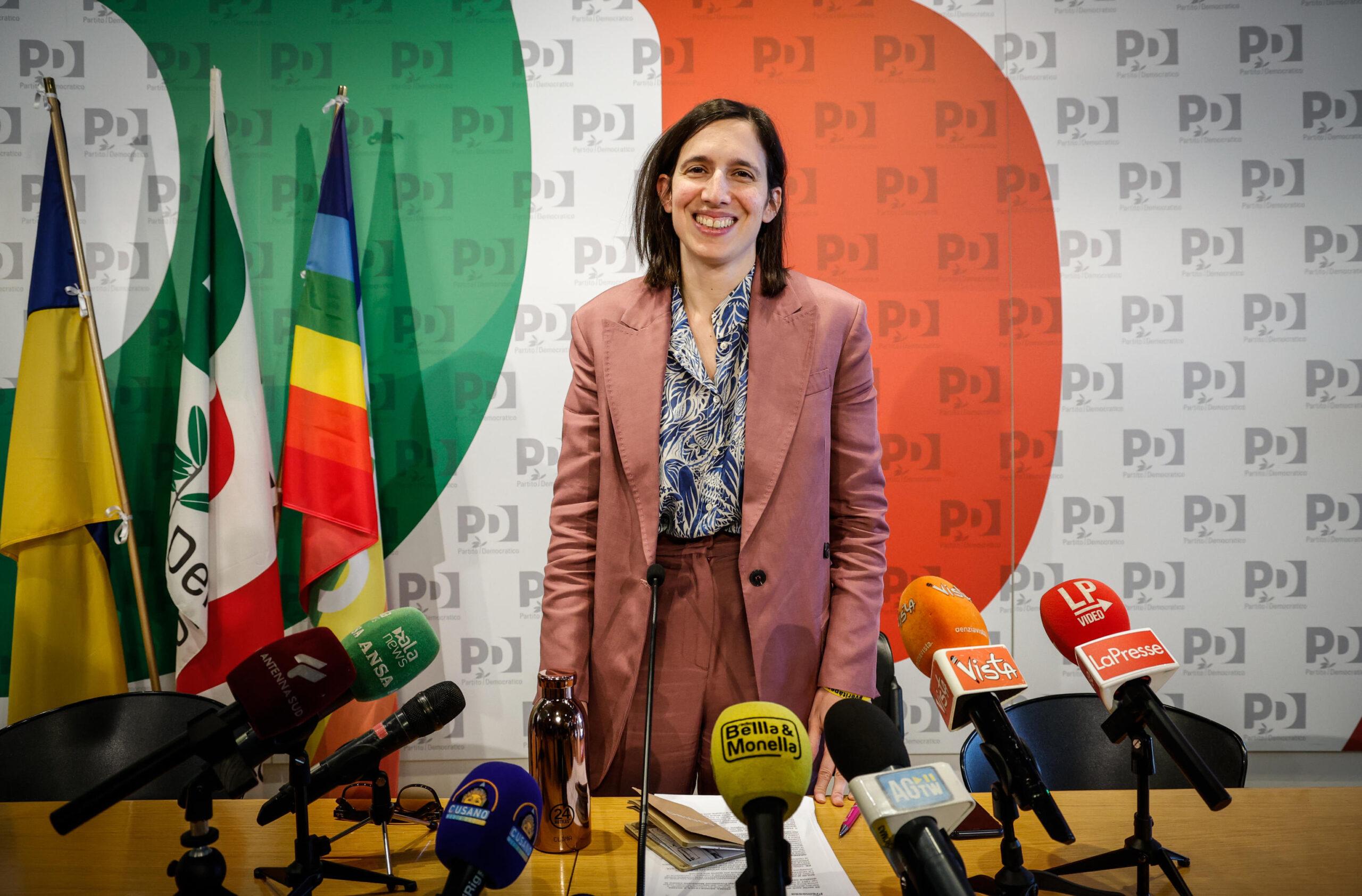 Elly Schlein al Nazareno, la segretaria del Pd: “Voteremo contro odg sul termovalorizzatore” | FOTO E VIDEO