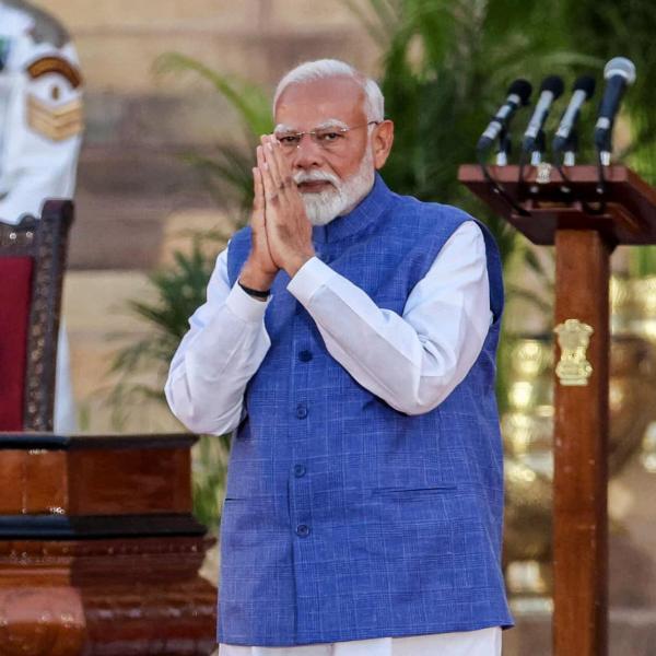 India, Narendra Modi presta giuramento: inizia il terzo mandato consecutivo per il primo ministro