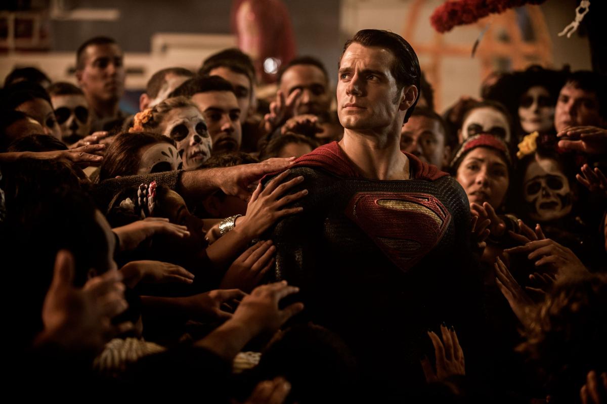 Superman di Henry Cavill torna nel DCEU, ora è ufficiale | Foto