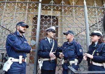 Firenze, perde il portafoglio con 1300 euro ma la polizia municipale lo rintraccia