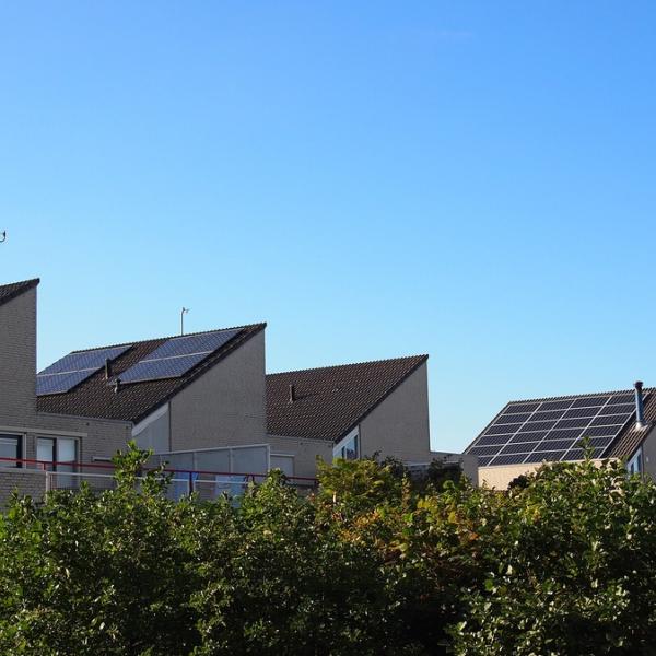 Guida ai vantaggi del fotovoltaico per la casa