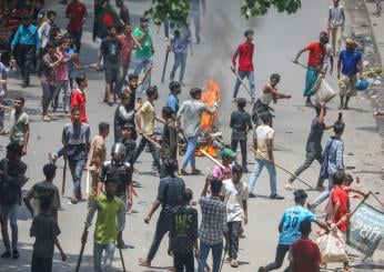 Bangladesh, non si fermano le proteste anti-governative: oltre 300 morti, confermata marcia su Dacca | VIDEO