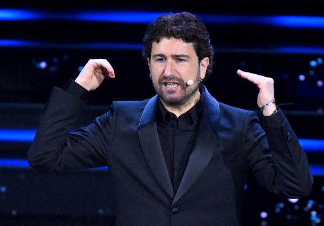 Alessandro Siani monologo Sanremo 2023