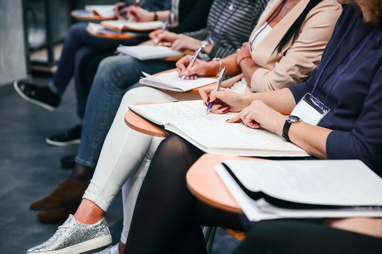 Educatori infanzia, concorso pubblico Comune di Fidenza: bando e domanda entro il 26 giugno 2024