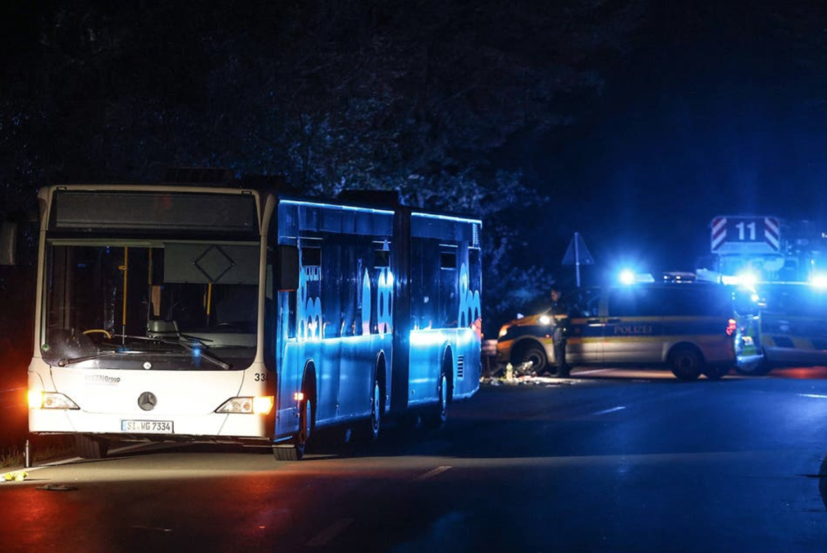 Donna accoltella cinque persone sull’autobus, altro attacco: ma cosa succede in Germania?