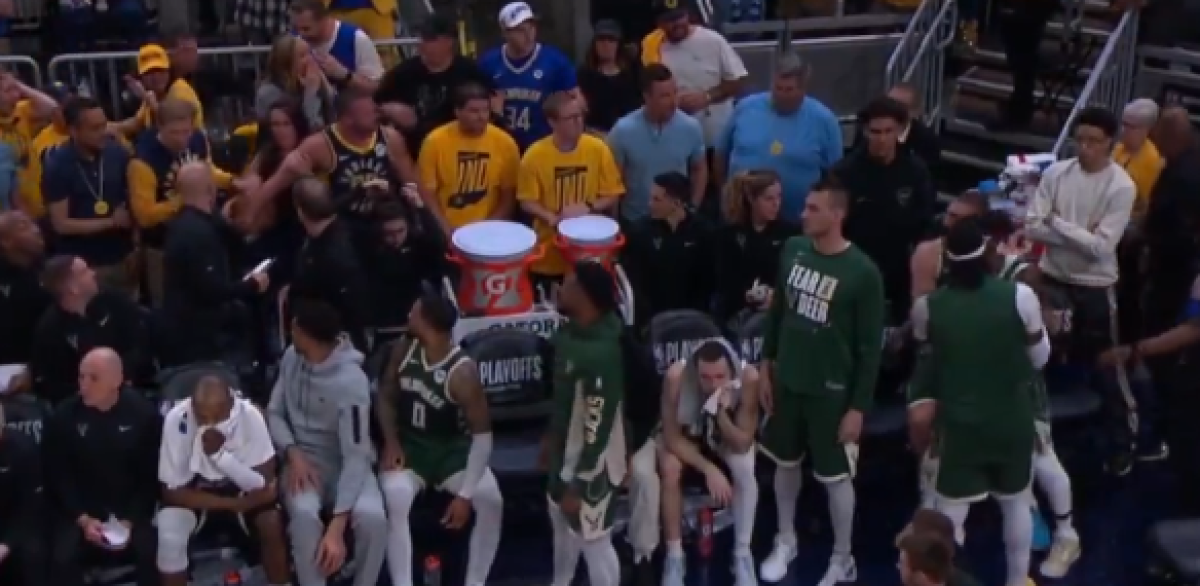 NBA, Bucks eliminati. Beverley tira il pallone addosso a un tifoso dei Pacers | VIDEO