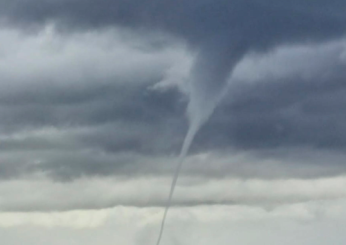 Usa, clima impazzito in Colorado: tornado e grandine a Denver | VIDEO