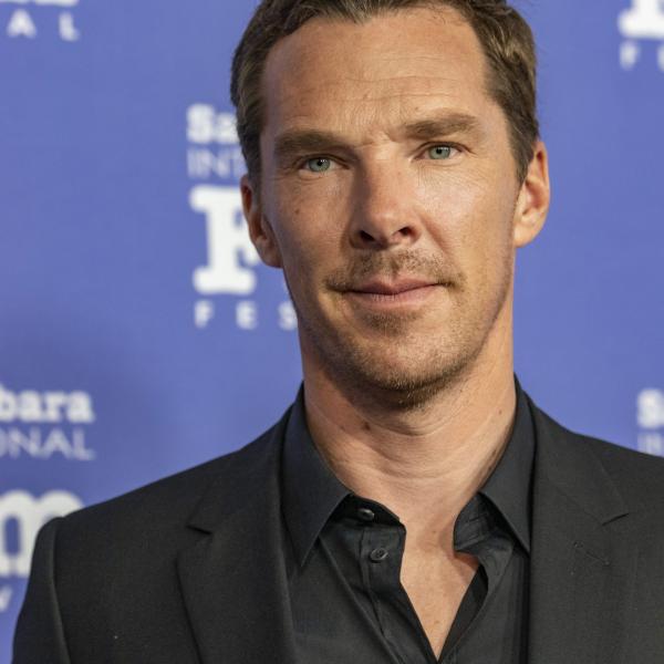 Ucraina: Benedict Cumberbatch ospiterà i rifugiati