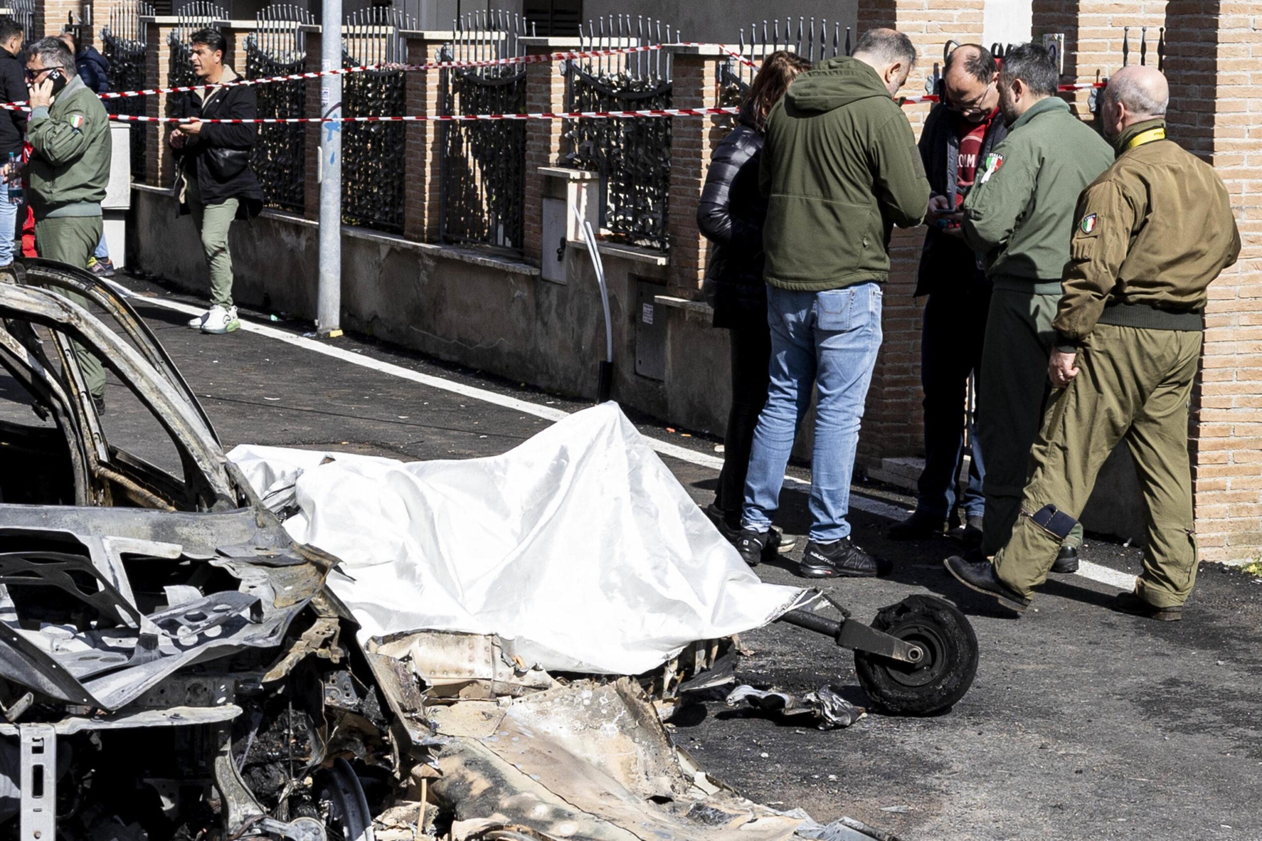 Incidente Guidonia, ignote cause dello scontro tra ultraleggeri. Nessun civile coinvolto, il Sindaco: “Miracolo o gesto eroico”