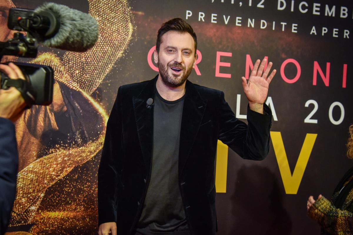 Cesare Cremonini ha ritrovato l’amore? “Il cantante avrebbe una sto…