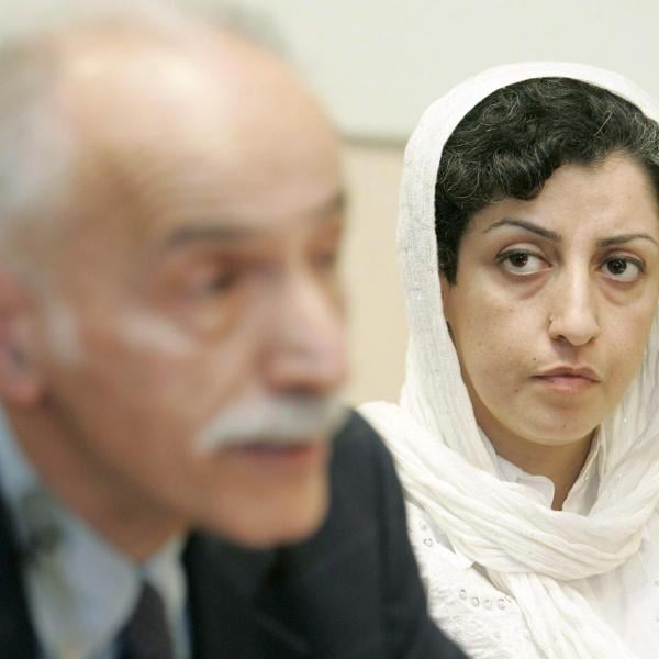 Il premio Nobel per la Pace Narges Mohammadi in sciopero della fame dalla prigione in Iran