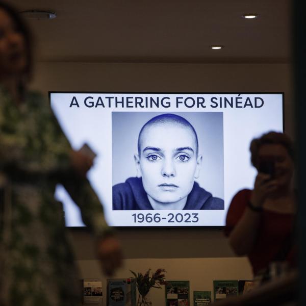 Sinead O’Connor, martedì in Irlanda i funerali della cantante