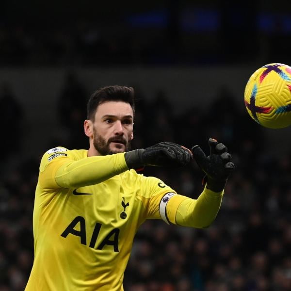 Lloris l’indeciso fa infuriare il Tottenham: la decisione degli Spurs