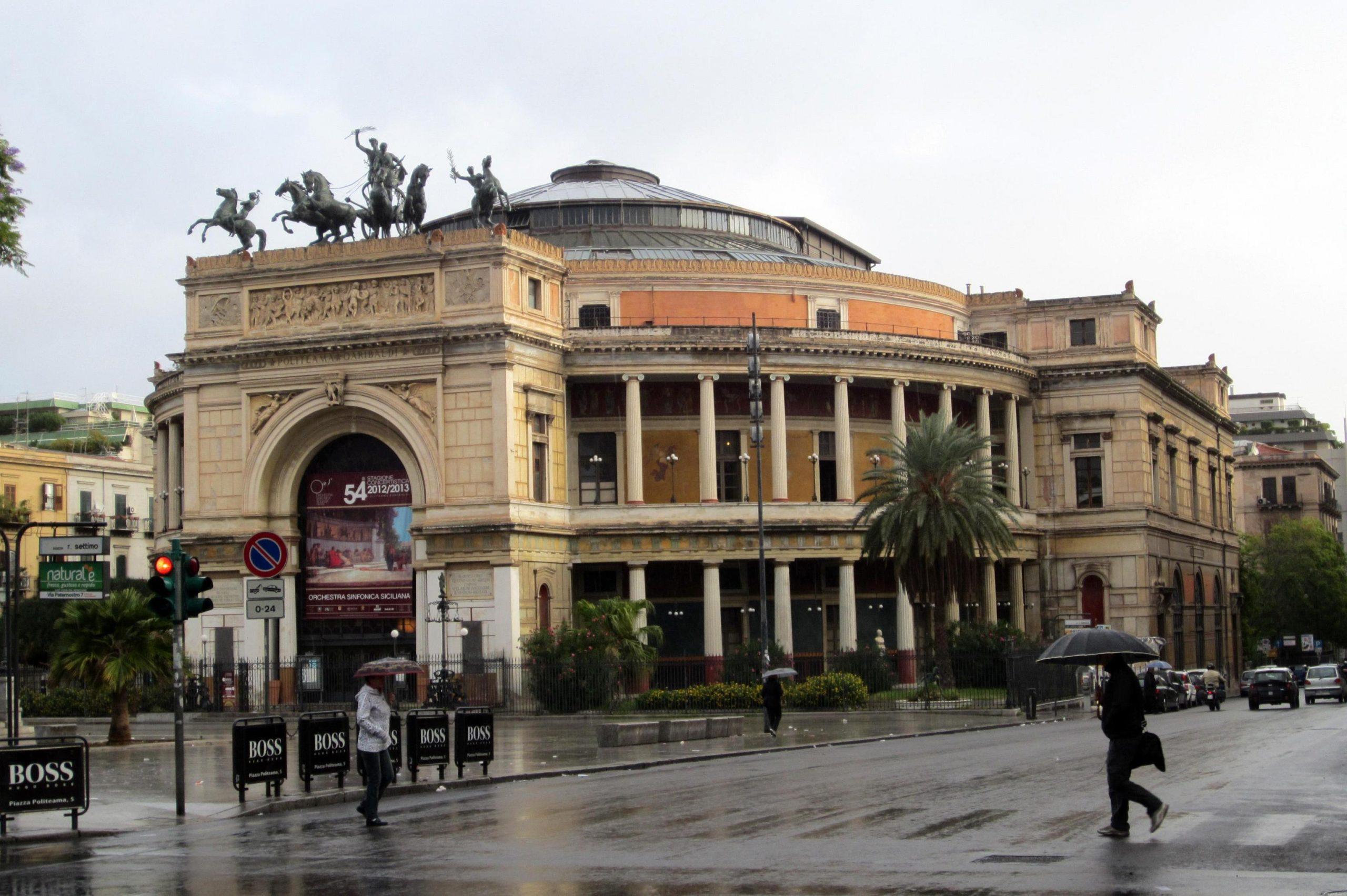 Allarme legionella in centro a Palermo: chiuso un hotel, evacuato un palazzo