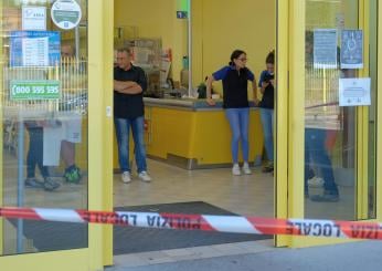 Accoltellamento a Torino, ferito un vigilante fuori da un Eurospin