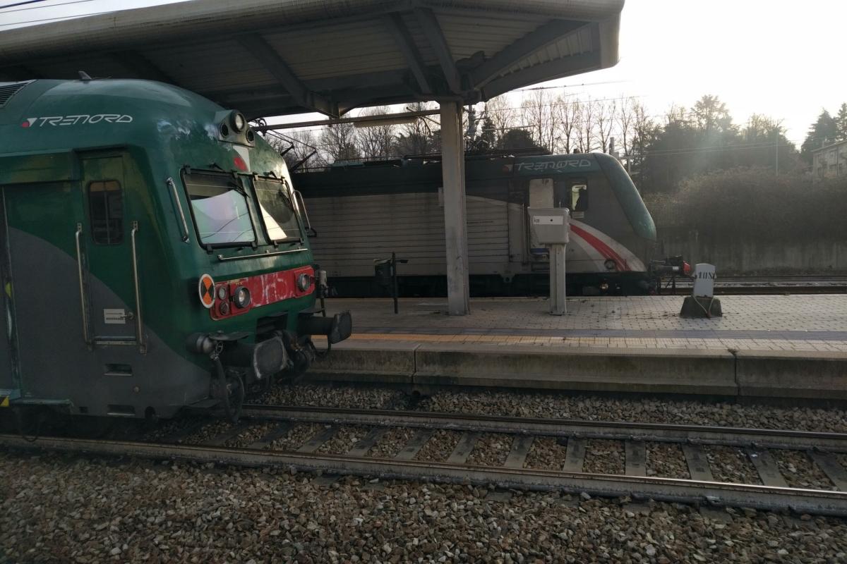 Novara, uomo travolto ed ucciso da un treno all’altezza di un passaggio a livello