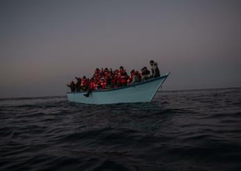 Migranti, 371 nuovi sbarchi nel porto di Pozzallo: salvati tutti i passeggeri