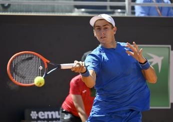 Roland Garros 2024, Arnaldi batte Fils in quattro set: sfiderà Muller al secondo turno