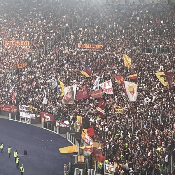 Roma – Milan striscione della Curva Sud per De Falchi | FOTO